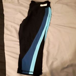 LIVI Capri Legging With Colorblock, Black with Teal and Aqua Stripes, 18-20. LB